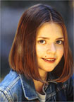 Maddie ca. 1995 mit glatten halblangen Haaren